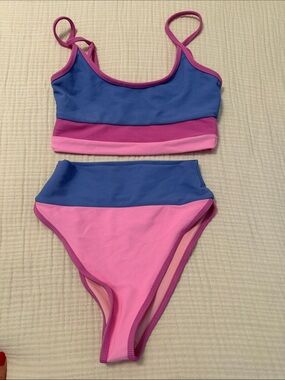 Beach Riot Ribbed Colorblock Bikini Top in Lavender & Coral